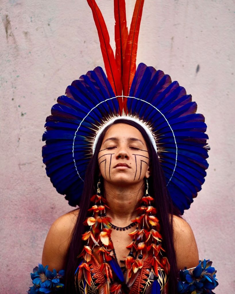 Samela Sateré-Mawé, 24, Brasil |: 8 activistas ambientales más jóvenes que están decididos a salvar el mundo | Zestradar