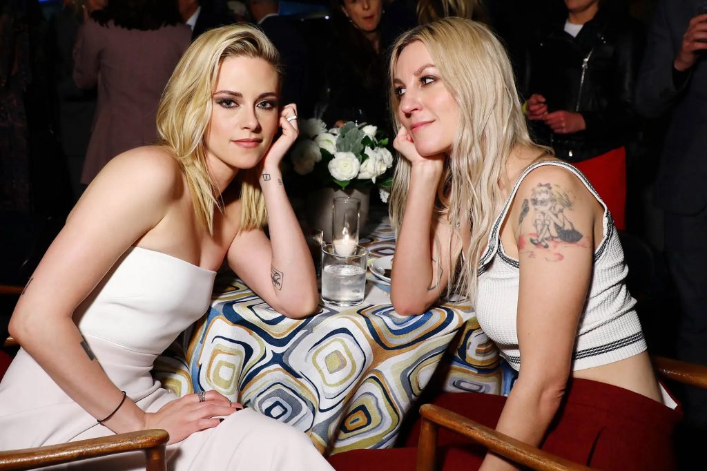 Kristen Stewart ¿Qué es Doppelbanging y por qué debería importarte? |: Zestradar
