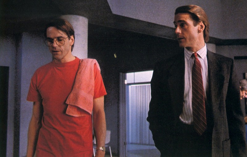 Jeremy Irons - Timbres muertos 7 actores que interpretaron a su propio hermano gemelo | Zestradar