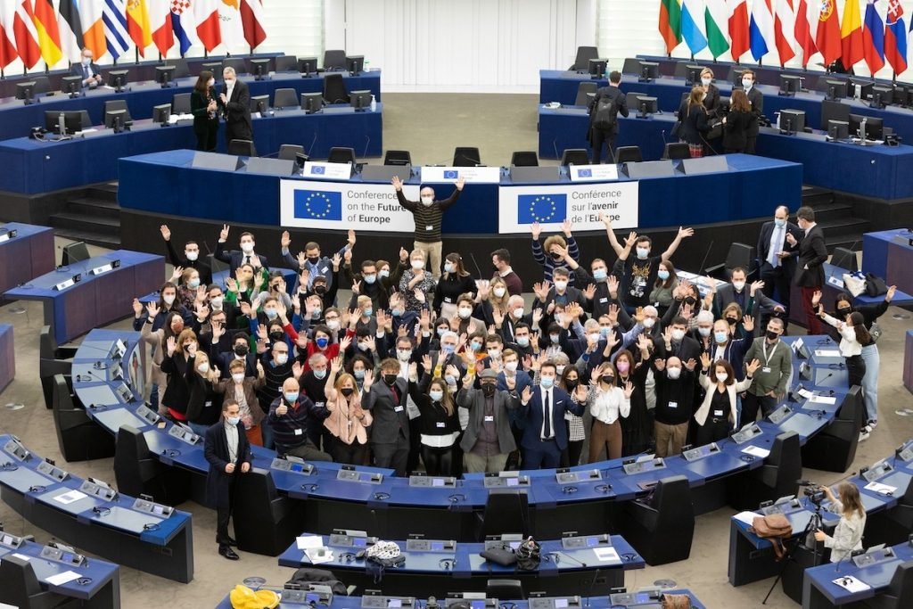 pro-Ucrania. UE |: Tercera Guerra Mundial. ¿Sucederá y quién apoyará a quién? |: Zestradar