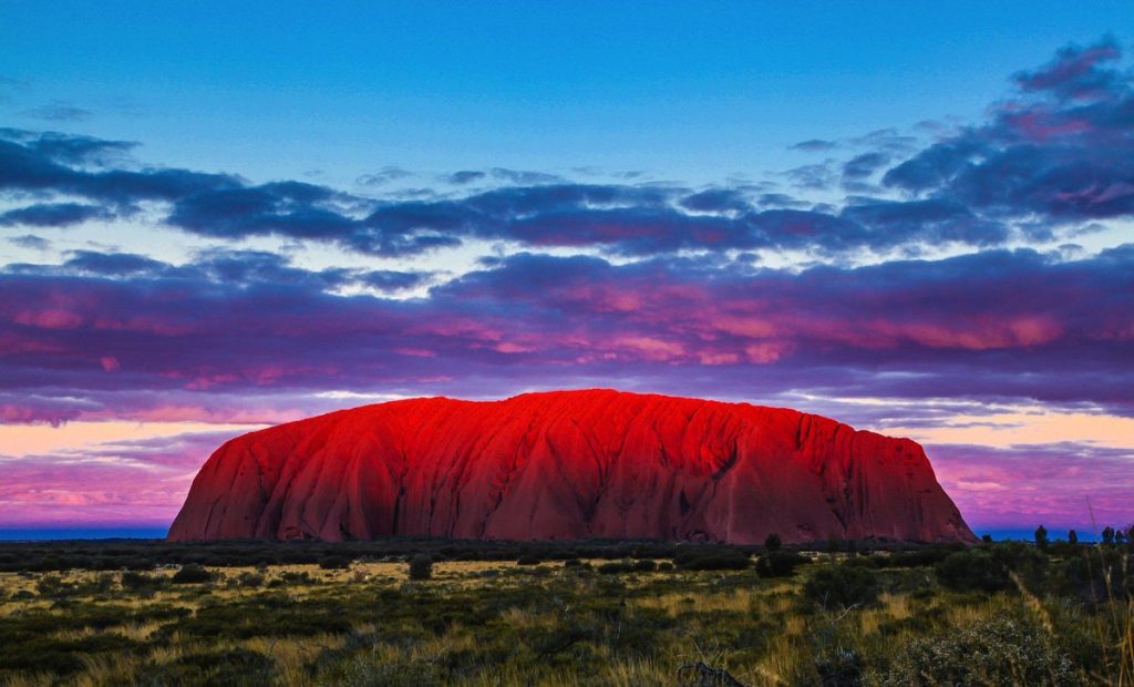 Uluru (Australia) |: 10 mejores lugares para la puesta del sol en el mundo | Zestradar