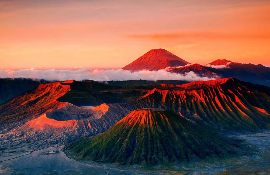 Monte Bromo (Indonesia) |: 10 mejores lugares para la puesta del sol en el mundo | Zestradar
