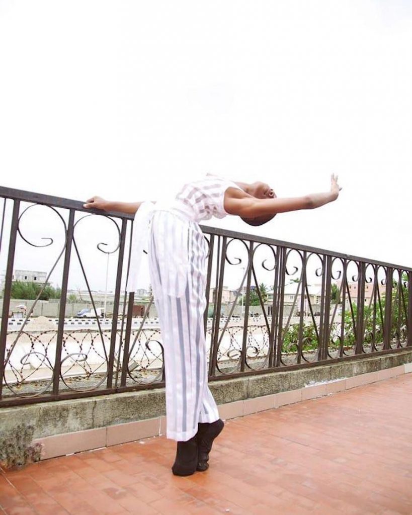 #5 Niño nigeriano que baila bajo la lluvia le consigue una beca para el American Ballet | Zestradar