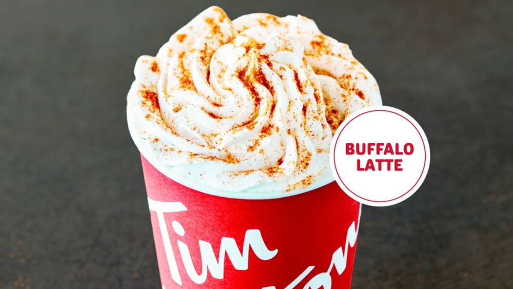 Latte de búfalo | Los 8 productos de comida rápida más extraños de todo el mundo | Zestradar