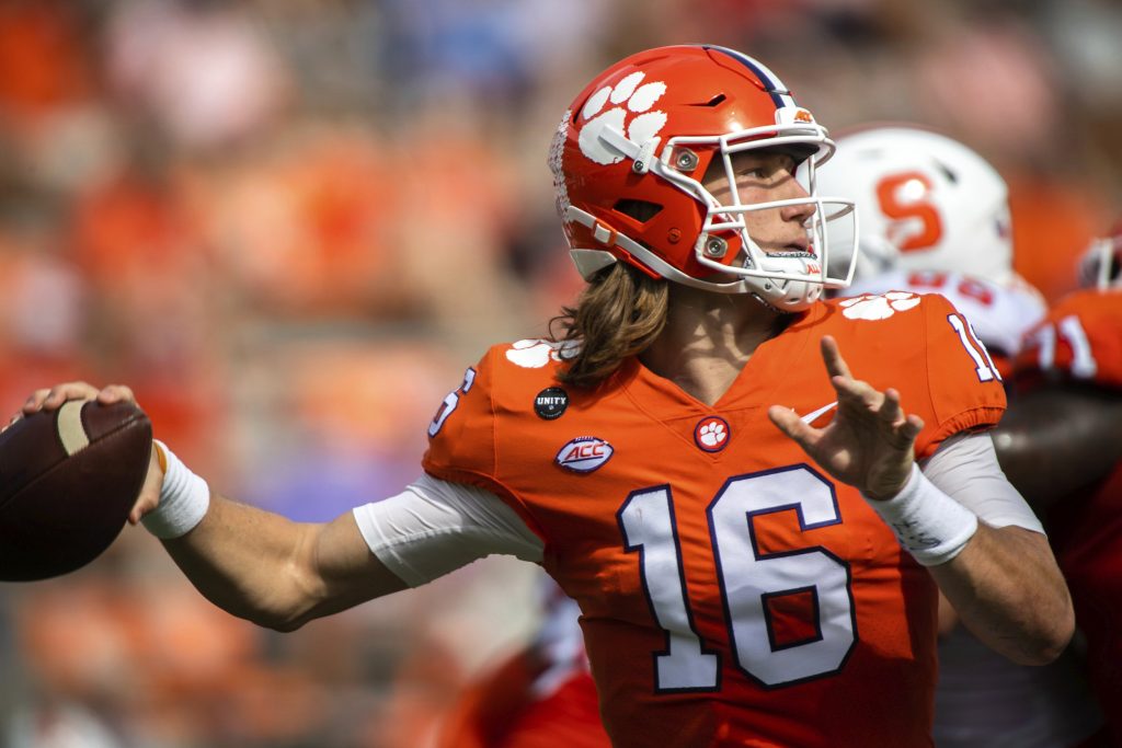 Trevor Lawrence |: 13 celebridades que dieron positivo por Covid-19 | Zestradar