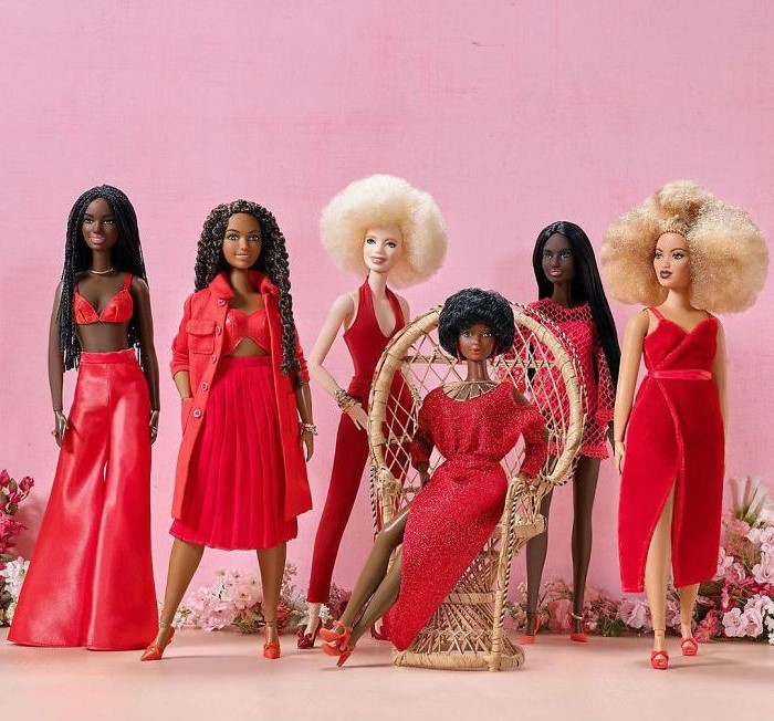 Una nueva línea de 10 muñecas Barbie representa a millones de niñas negras en todo el mundo #2 | Zestradar
