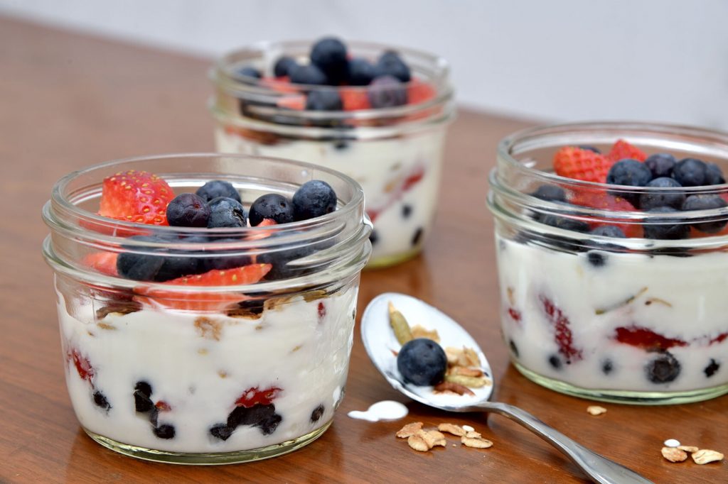yogur |: Los 10 mejores alimentos saludables que pueden ayudarlo a aumentar de peso rápidamente | Zestradar