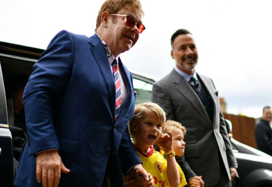 Elton John | 8 ricas estrellas que dejarán a sus hijos sin riquezas Zestradar