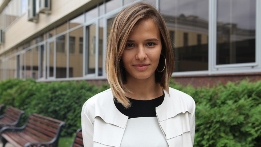 Liubov Aksenova |: En la cima del juego de la belleza. Conoce a las mujeres más calientes de Rusia Zestradar