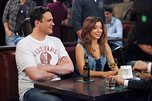 Alyson Hannigan y Jason Segel (HIMYM) |: 7 actores que se negaron a besarse en cámara Zest Radar: