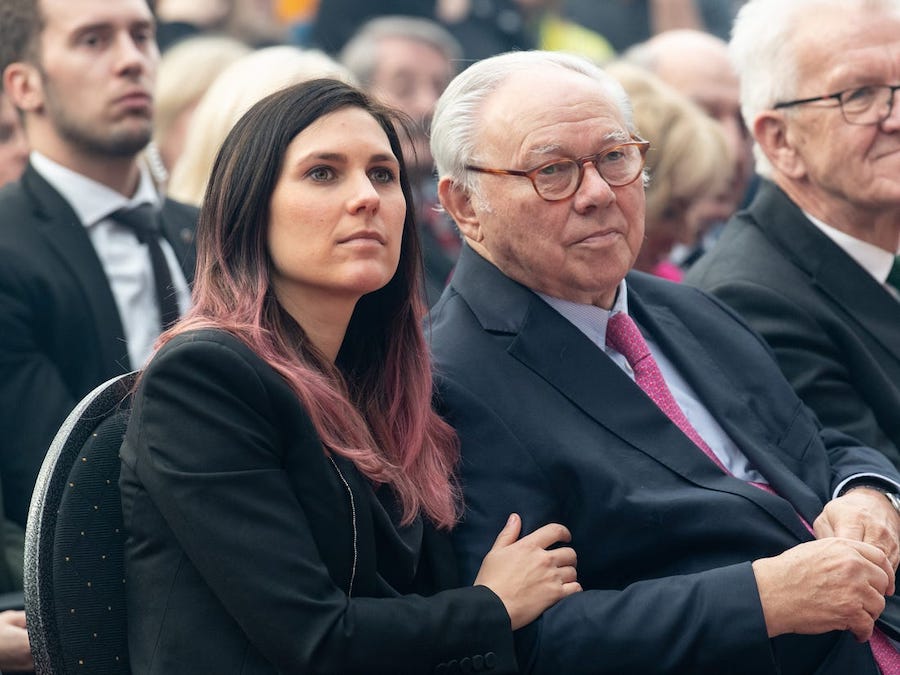 Elizabeth Furtwenger - $ 1.3 mil millones | Los 10 multimillonarios más jóvenes del mundo 2020 |: Zestradar