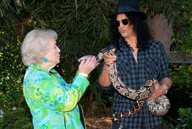 Slash – Pitones | Kristen Stewart - El lobo | 10 celebridades con mascotas realmente extrañas | Zestradar