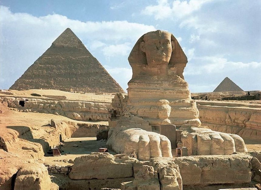 Pirámides de Khafre y Khufu |: 7 pirámides antiguas alrededor del mundo | Zestradar