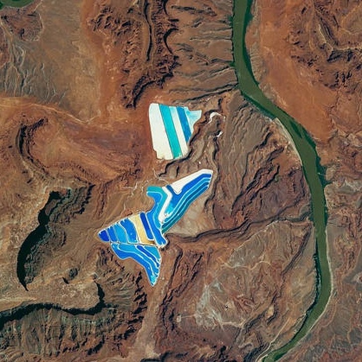 Estanque de evaporación de cloruro de potasio |: 11 cosas alucinantes que solo puedes ver desde el espacio | Zestradar