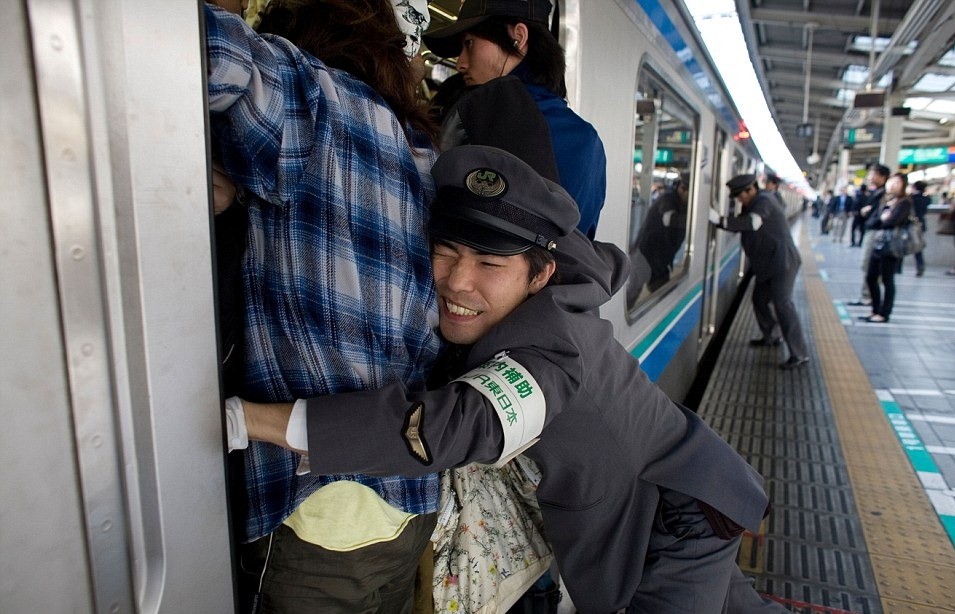 Cuchillos de metro | 8 cosas raras que puedes solicitar | Bayas cerebrales